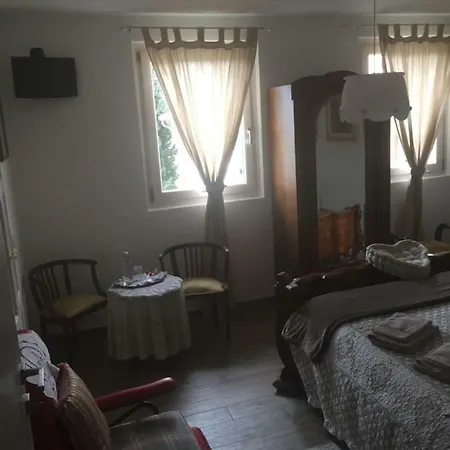 Agriturismo Macole Fattoria Con Spuntini * ורונה