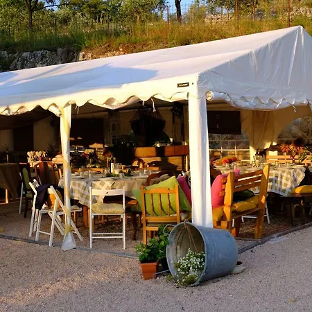 בית חווה Agriturismo Macole Fattoria Con Spuntini ורונה