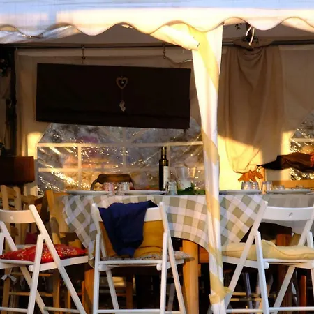 בית חווה Agriturismo Macole Fattoria Con Spuntini ורונה